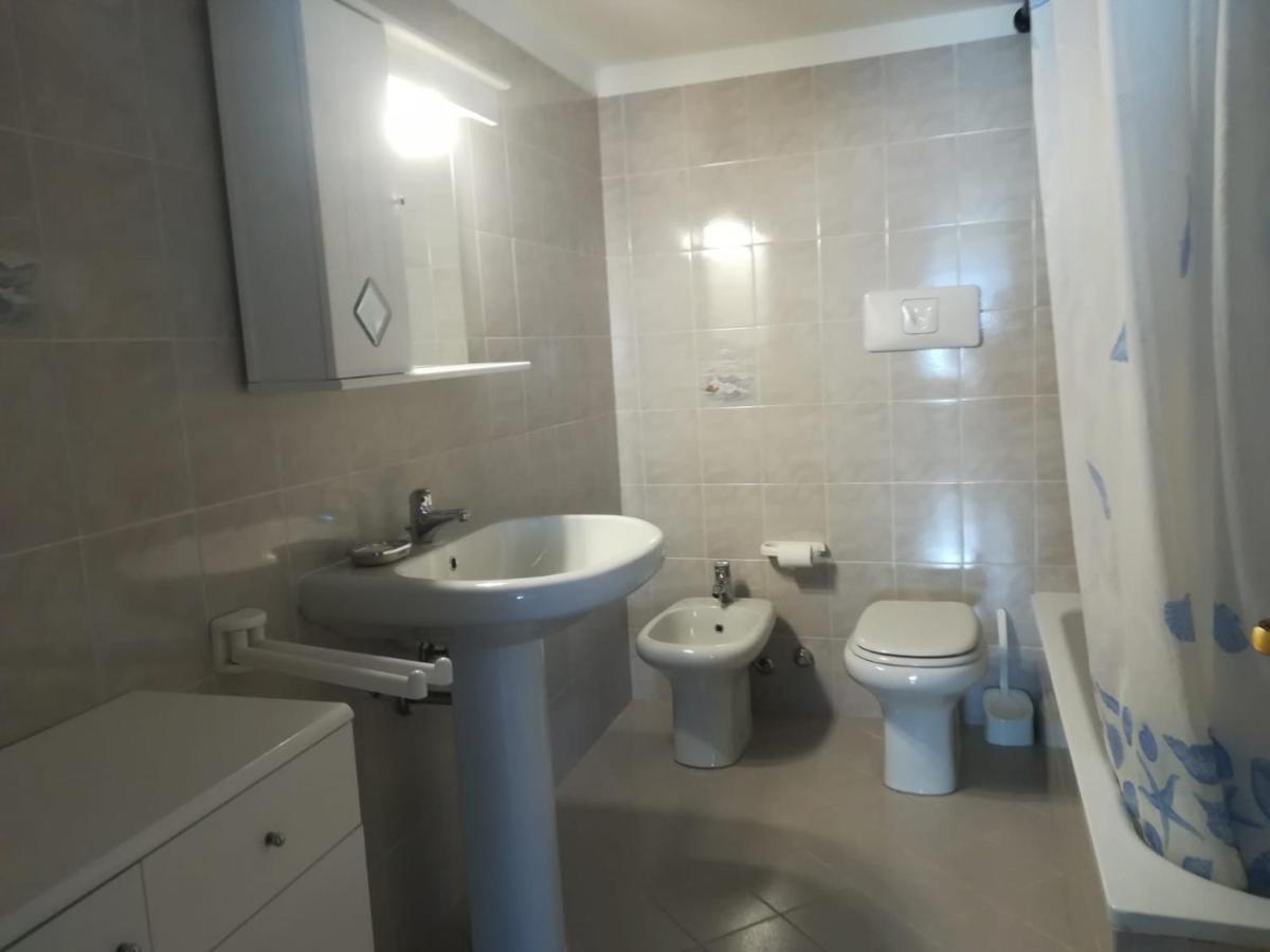 Appartamento Con Vista Chez Mary Roisan Exterior foto